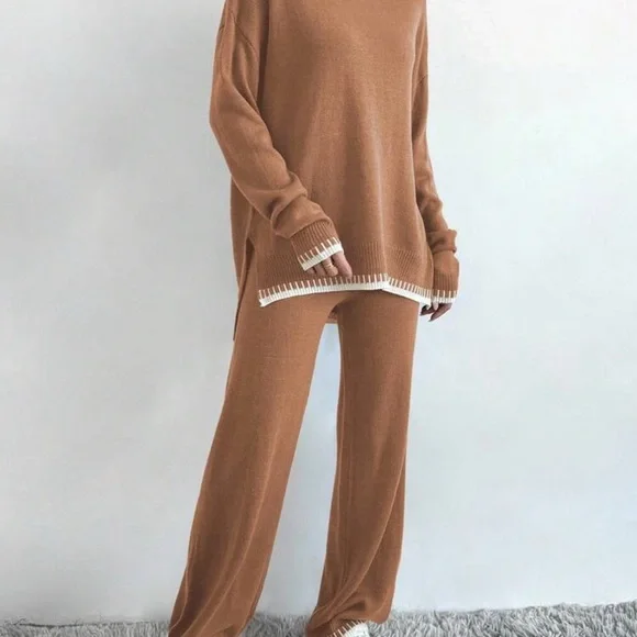 Women's Brown Sweater with White Trim - Picture 5 of 6